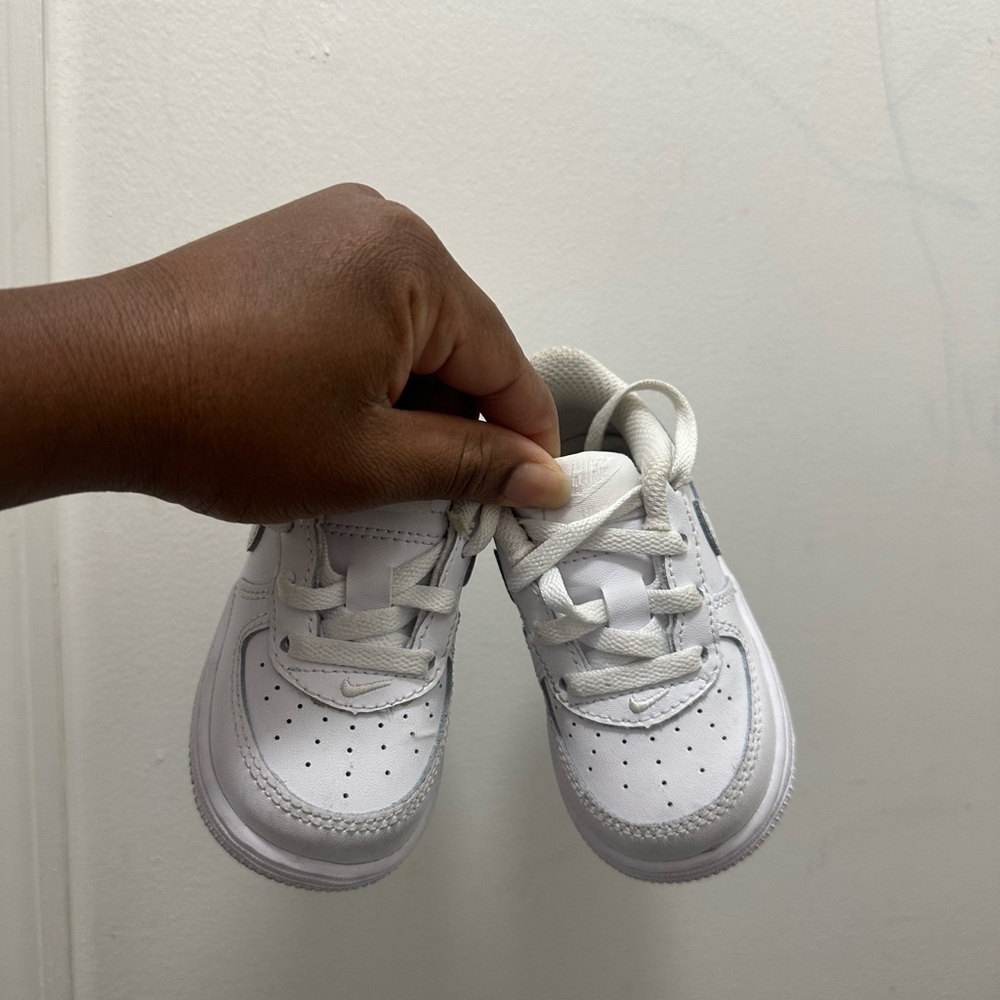 Toddler white Air Force 1s - Picture 2 of 3